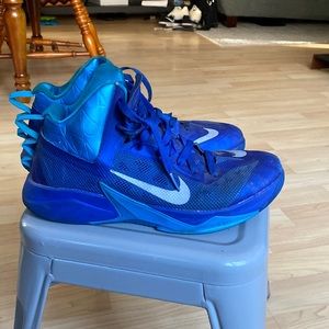 Hyperfuses. A little worn especially at the toes but other than that pretty good